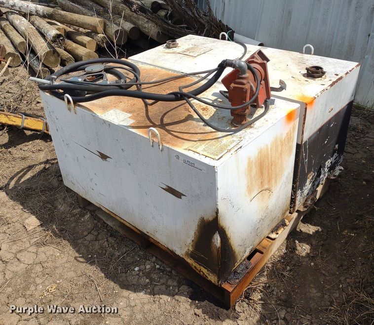 image for item LL9204 (4) Delta auxiliary fuel tanks