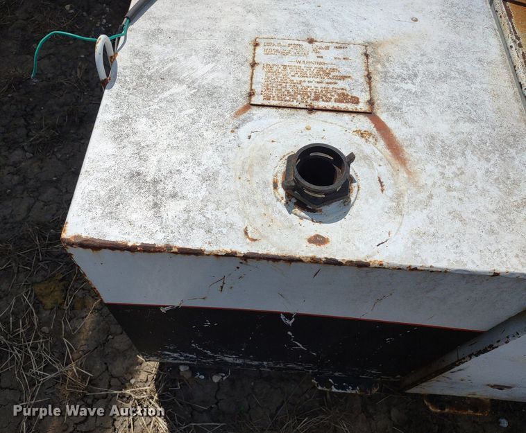 image for item LL9204 (4) Delta auxiliary fuel tanks