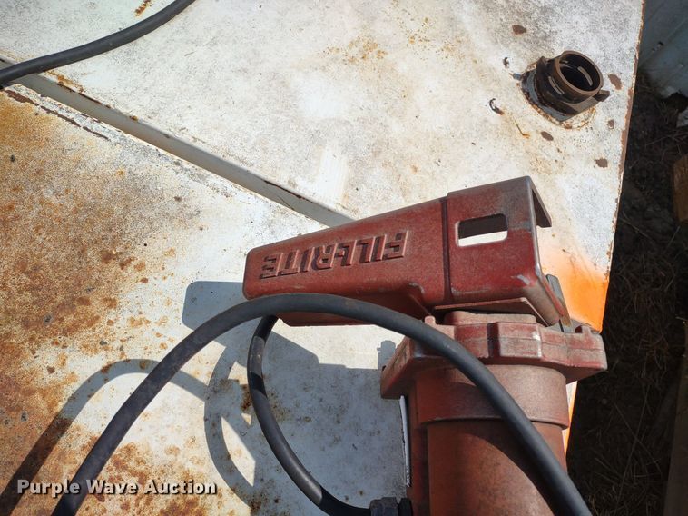 image for item LL9204 (4) Delta auxiliary fuel tanks