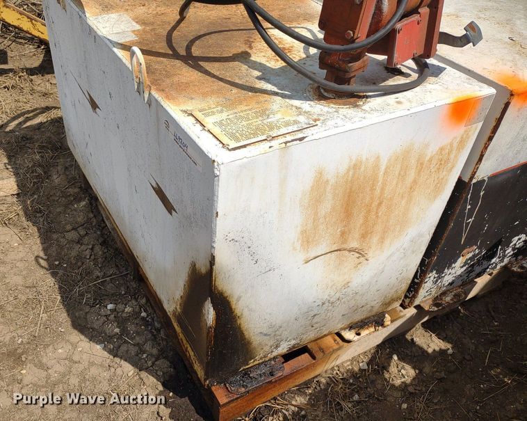 image for item LL9204 (4) Delta auxiliary fuel tanks
