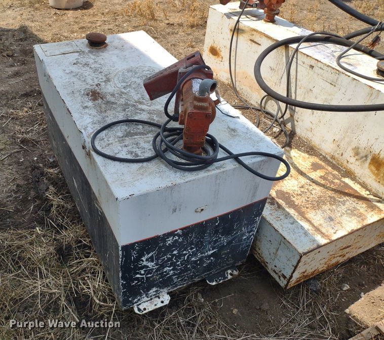 image for item LL9204 (4) Delta auxiliary fuel tanks