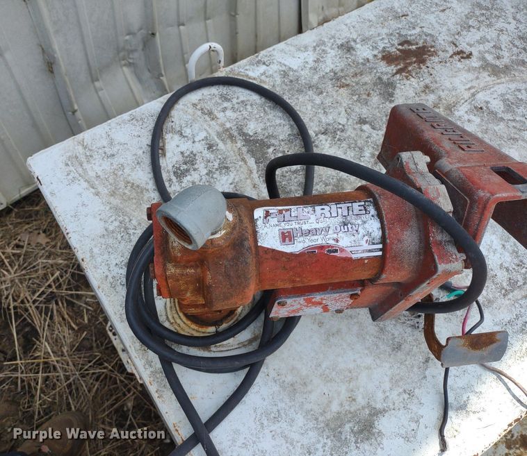 image for item LL9204 (4) Delta auxiliary fuel tanks