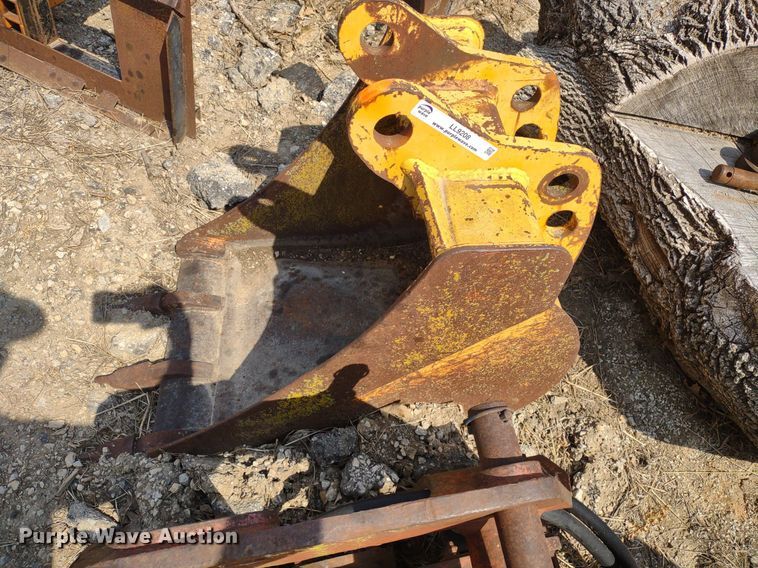 image for item LL9204 (4) Delta auxiliary fuel tanks