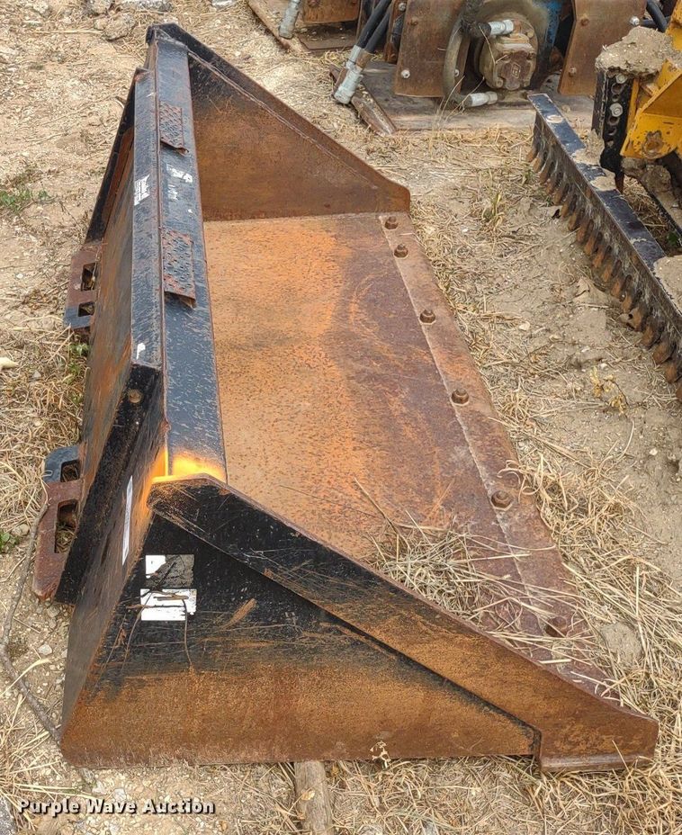 image for item LL9204 (4) Delta auxiliary fuel tanks