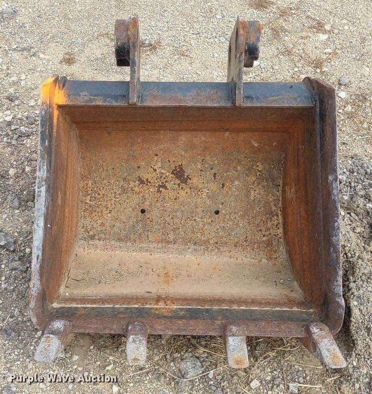 image for item LL9204 (4) Delta auxiliary fuel tanks