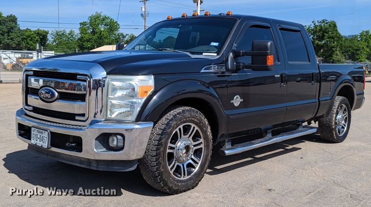 image for item LM9787 2011 Ford F250 Super Duty  Crew Cab pickup truck