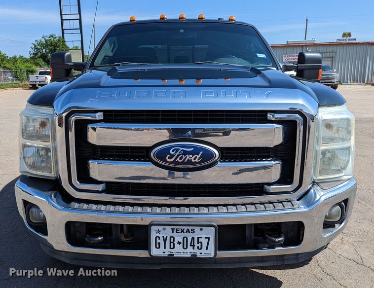 image for item LM9787 2011 Ford F250 Super Duty  Crew Cab pickup truck