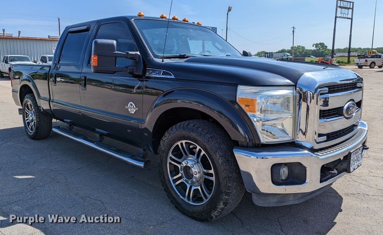 image for item LM9787 2011 Ford F250 Super Duty  Crew Cab pickup truck