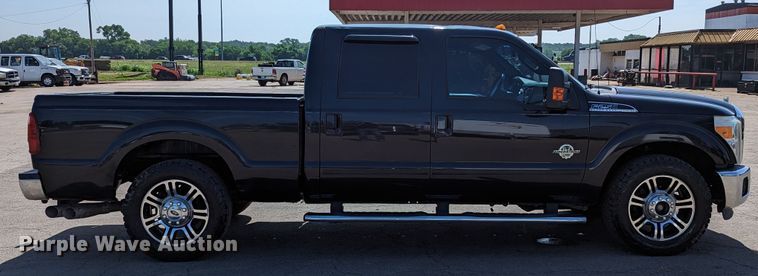 image for item LM9787 2011 Ford F250 Super Duty  Crew Cab pickup truck