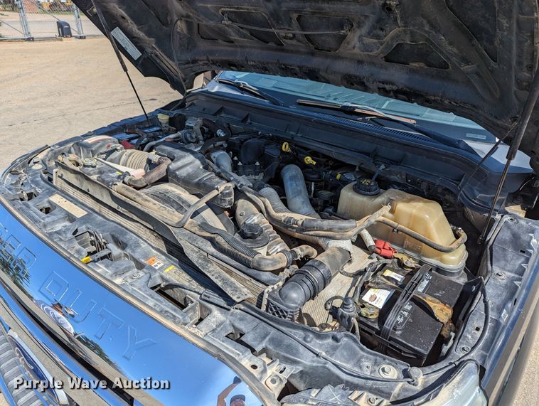 image for item LM9787 2011 Ford F250 Super Duty  Crew Cab pickup truck