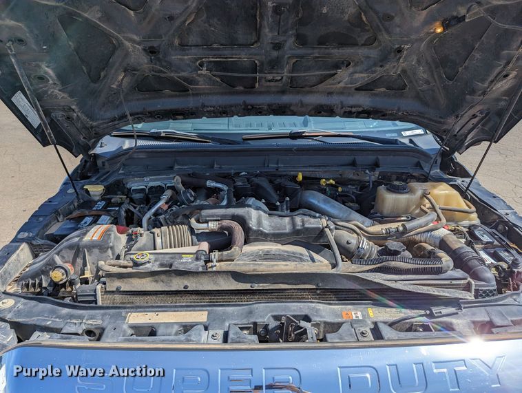 image for item LM9787 2011 Ford F250 Super Duty  Crew Cab pickup truck