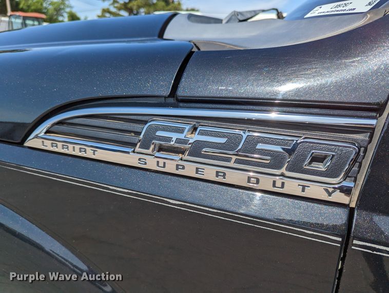 image for item LM9787 2011 Ford F250 Super Duty  Crew Cab pickup truck