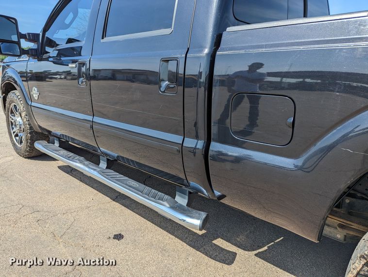 image for item LM9787 2011 Ford F250 Super Duty  Crew Cab pickup truck
