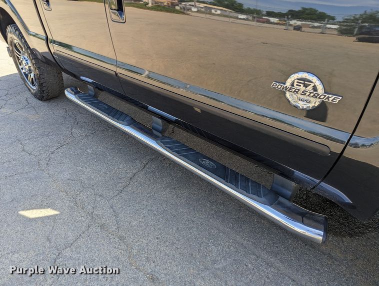 image for item LM9787 2011 Ford F250 Super Duty  Crew Cab pickup truck