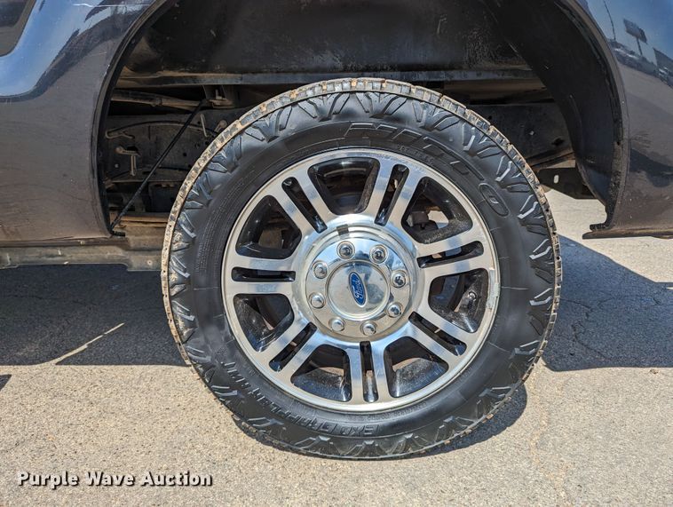 image for item LM9787 2011 Ford F250 Super Duty  Crew Cab pickup truck