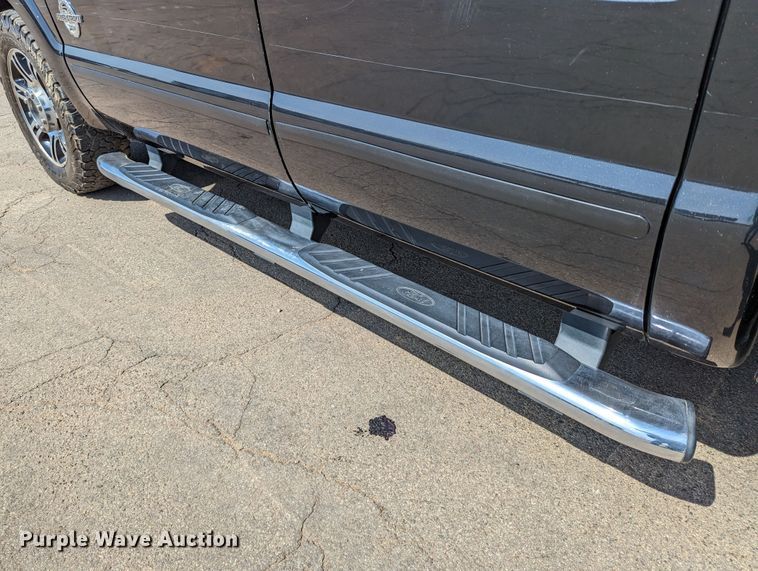 image for item LM9787 2011 Ford F250 Super Duty  Crew Cab pickup truck