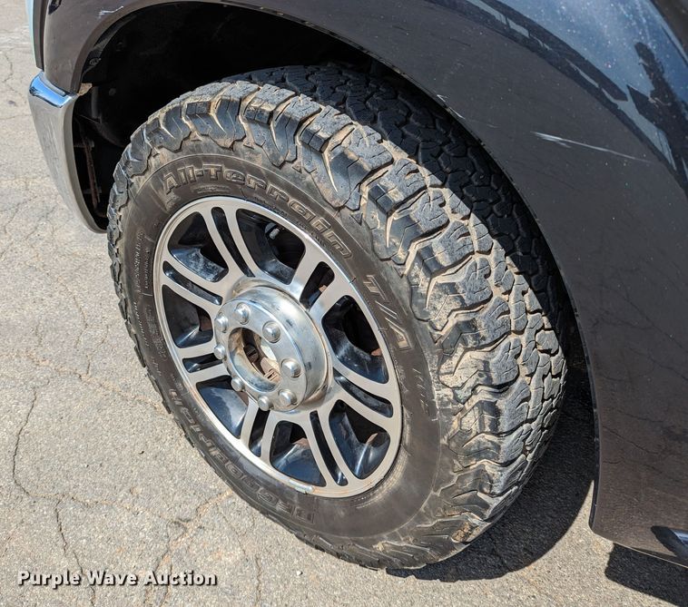 image for item LM9787 2011 Ford F250 Super Duty  Crew Cab pickup truck