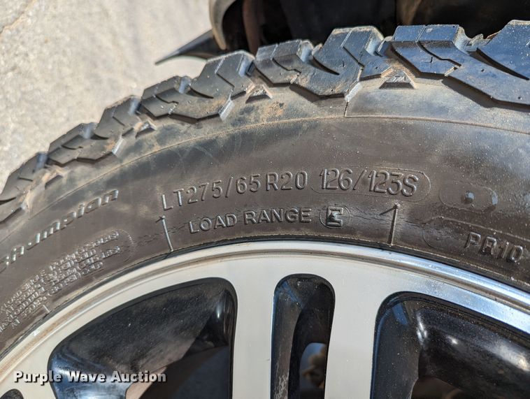 image for item LM9787 2011 Ford F250 Super Duty  Crew Cab pickup truck