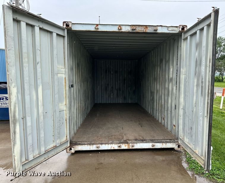 image for item LP9932 20' L shipping container