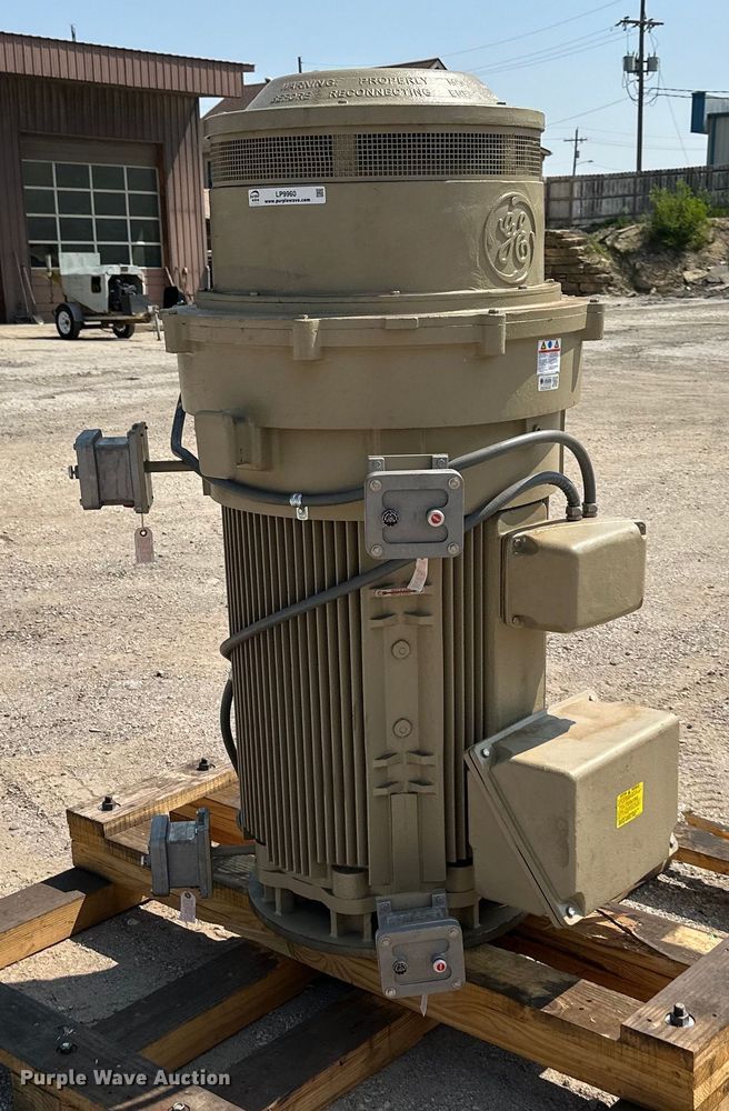image for item LP9960 GE Industrial  electric motor