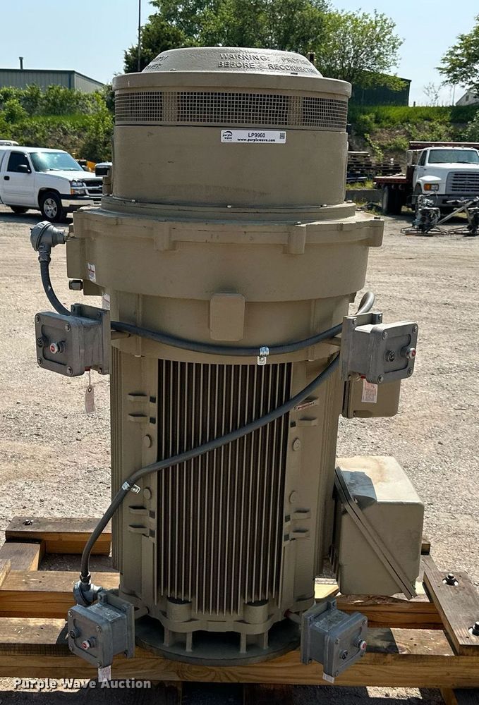 image for item LP9960 GE Industrial  electric motor