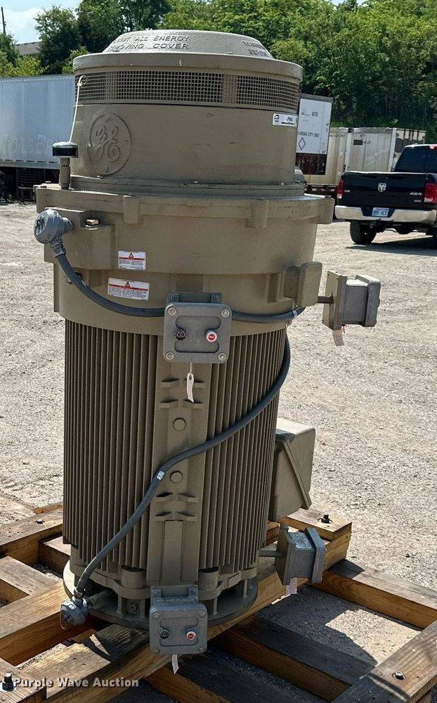 image for item LP9960 GE Industrial  electric motor