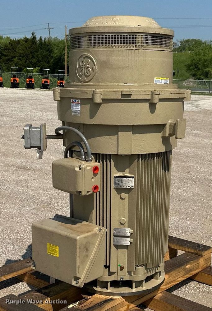 image for item LP9960 GE Industrial  electric motor