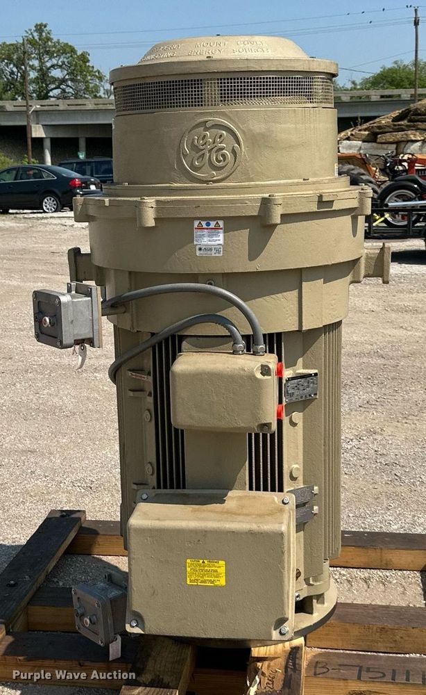 image for item LP9960 GE Industrial  electric motor