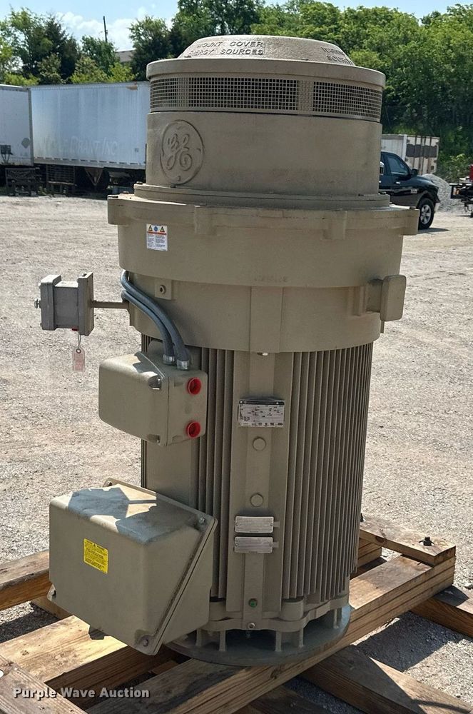 image for item LP9962 GE Industrial  electric motor