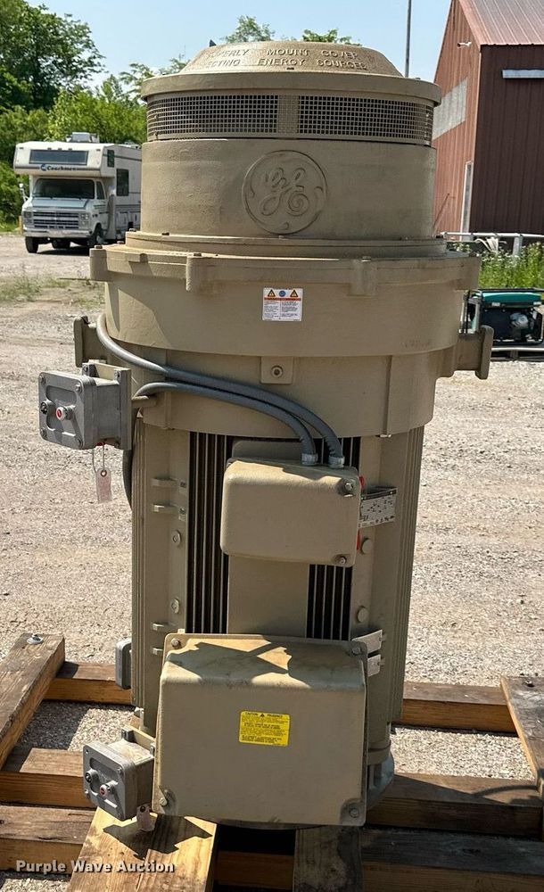 image for item LP9962 GE Industrial  electric motor