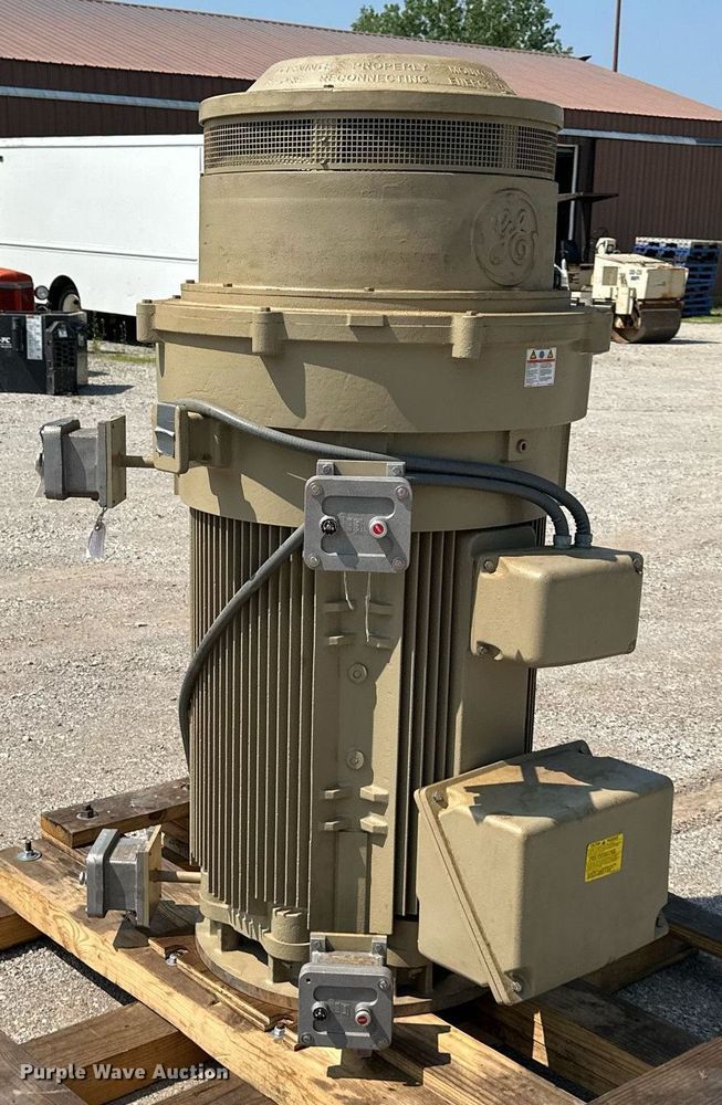 image for item LP9962 GE Industrial  electric motor