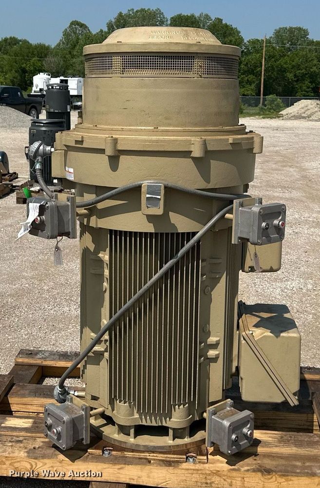 image for item LP9962 GE Industrial  electric motor