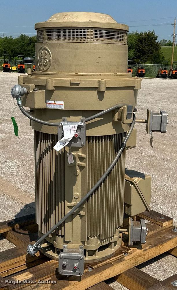 image for item LP9962 GE Industrial  electric motor