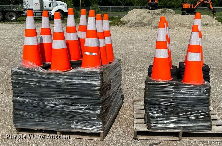 image for item LP9963 (247) traffic cones