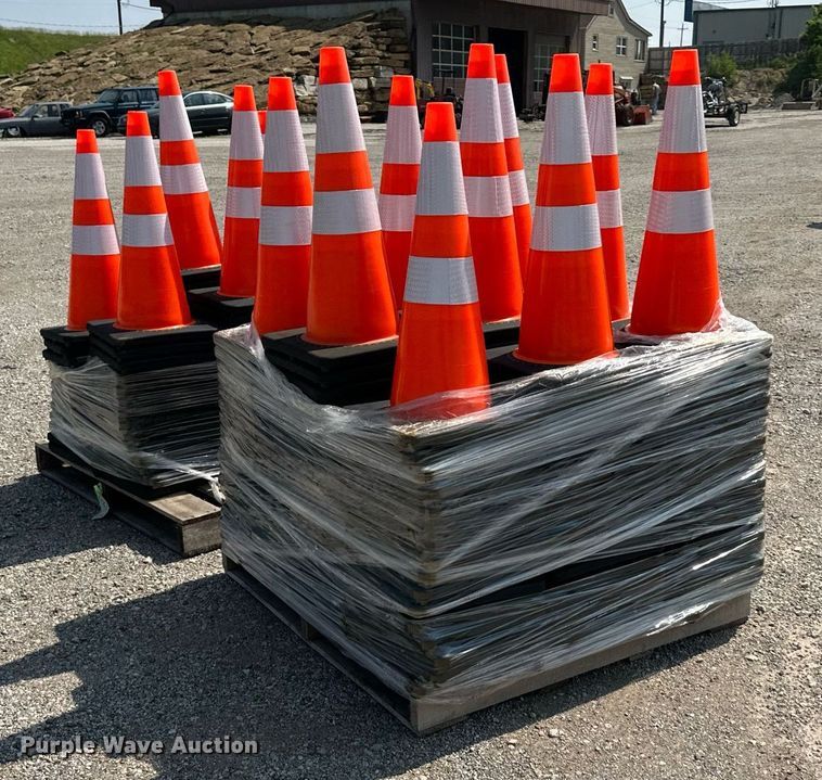 image for item LP9963 (247) traffic cones