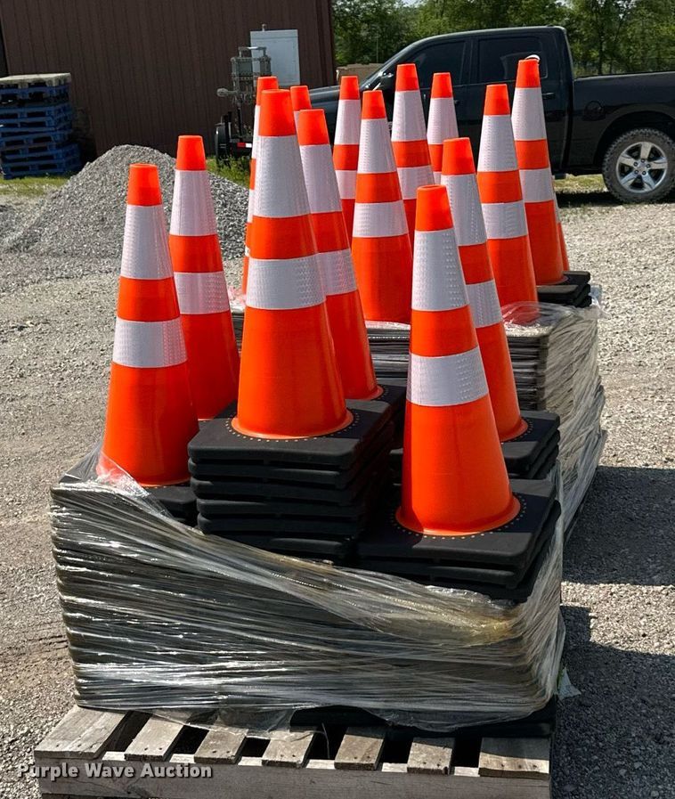 image for item LP9963 (247) traffic cones