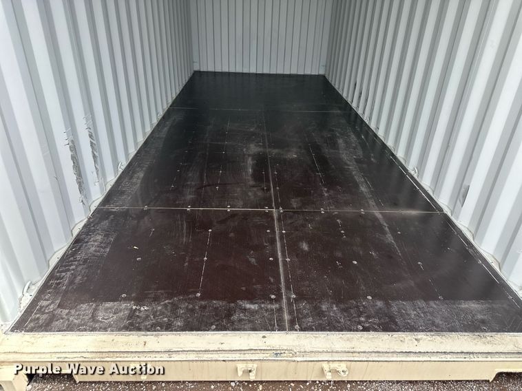 image for item LP9966 20' L shipping container