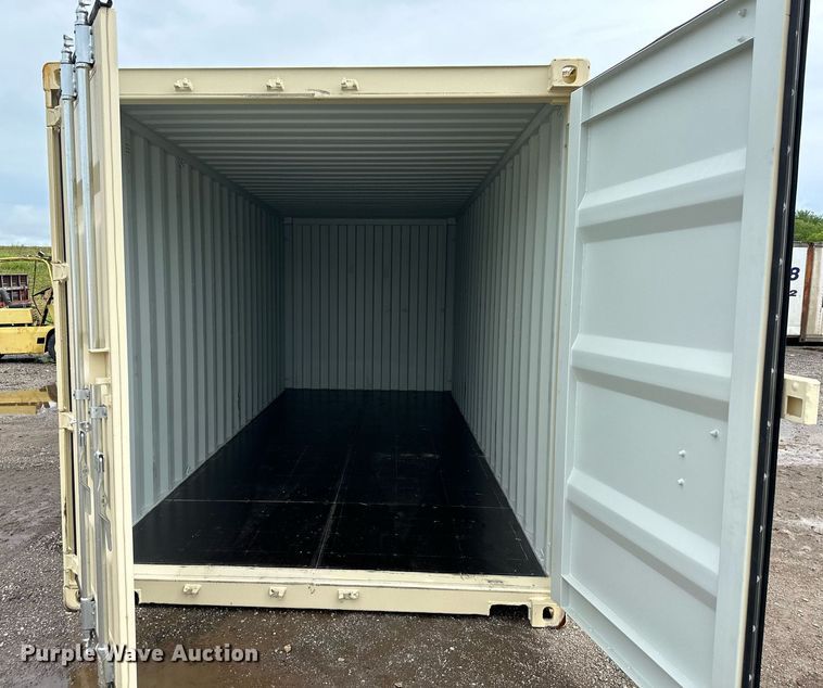 image for item LP9967 20' L shipping container