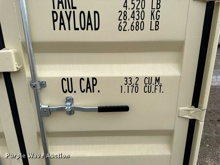 image for item LP9967 20' L shipping container