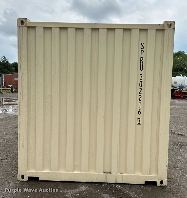 image for item LP9968 20' L shipping container