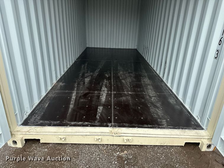 image for item LP9968 20' L shipping container