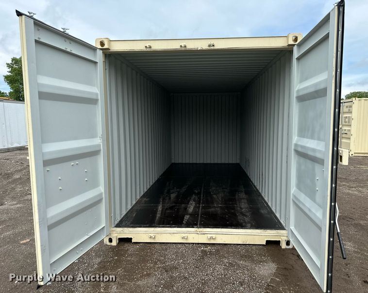 image for item LP9968 20' L shipping container