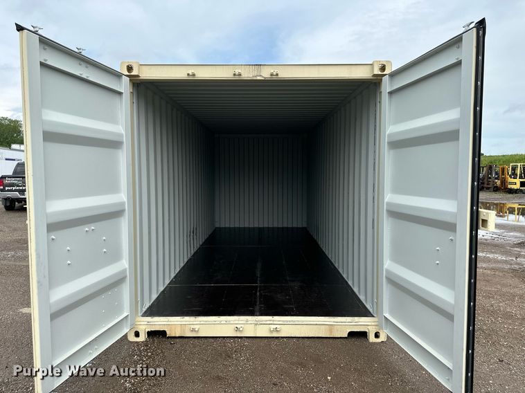 image for item LP9969 20' L shipping container