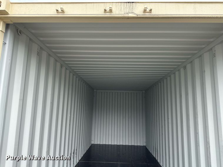 image for item LP9969 20' L shipping container