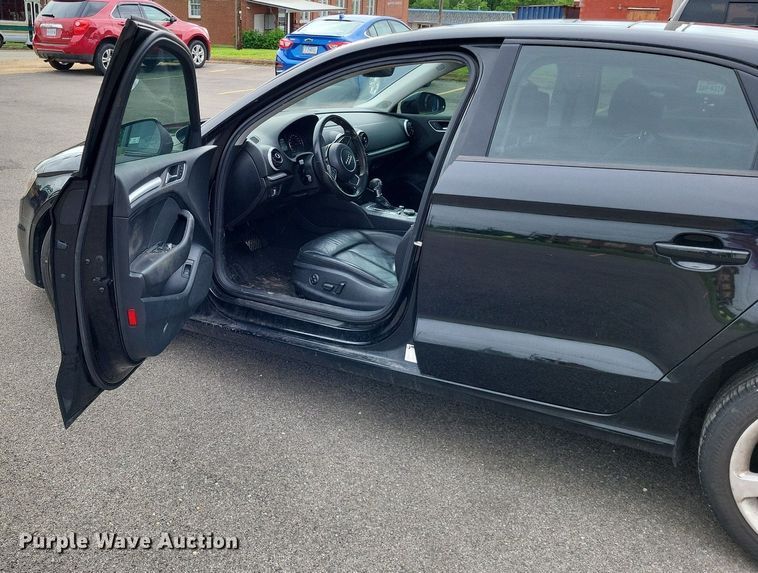 image for item LR9244 2016 Audi A3