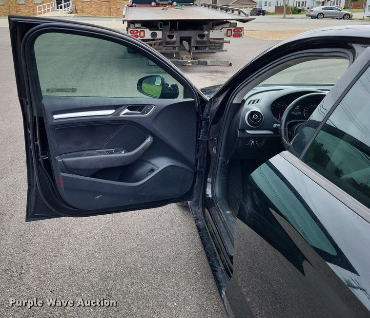 image for item LR9244 2016 Audi A3