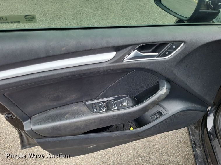 image for item LR9244 2016 Audi A3