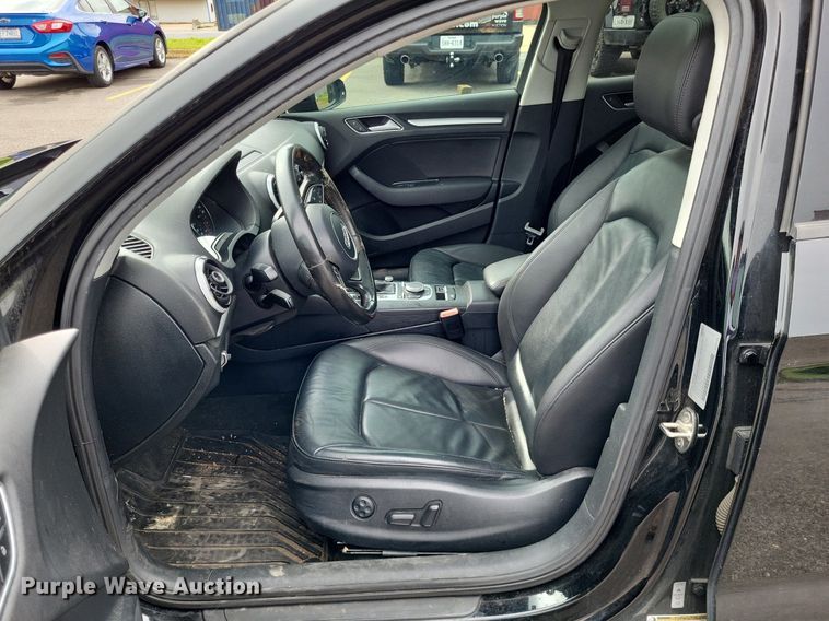 image for item LR9244 2016 Audi A3