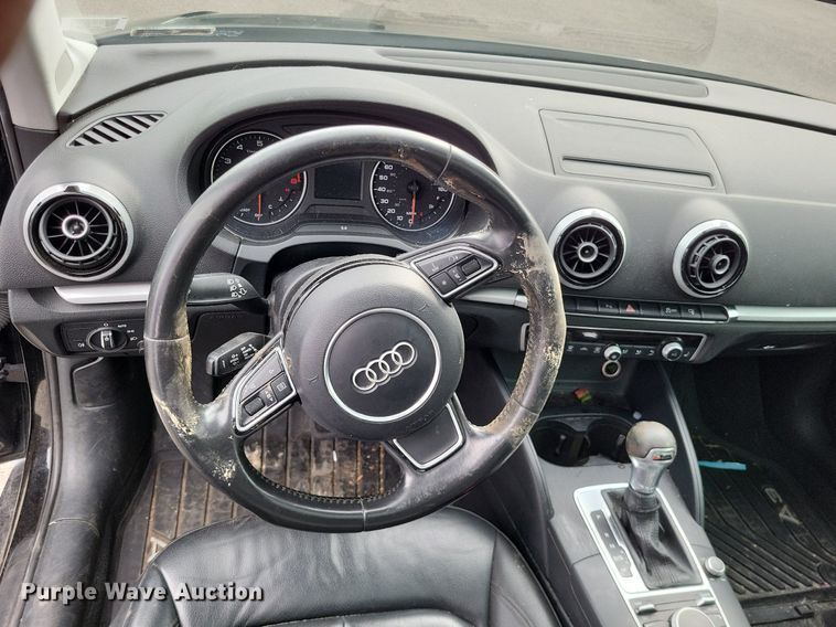 image for item LR9244 2016 Audi A3