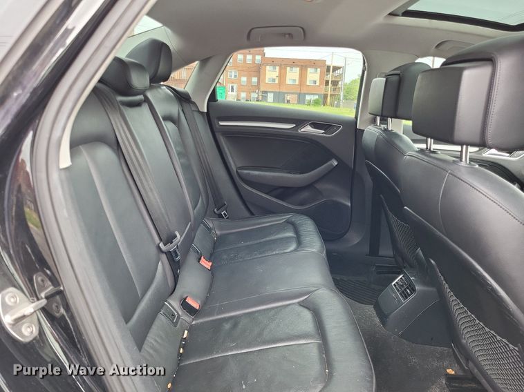 image for item LR9244 2016 Audi A3